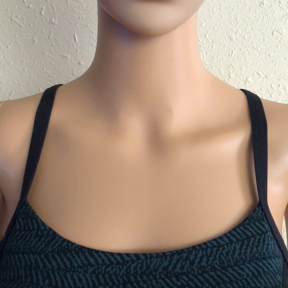 Lululemon Athletica Sport Bra - Picture 6 of 9